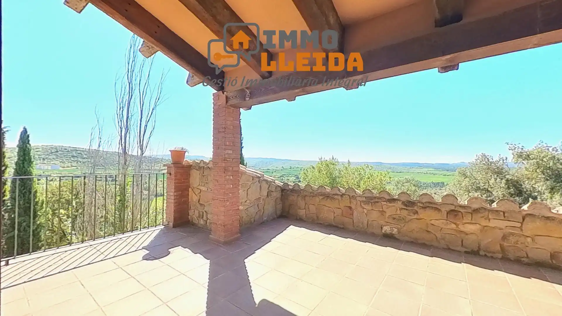 Garden of Houses for sale in Pinós  with Heating, Terrace and Storage room