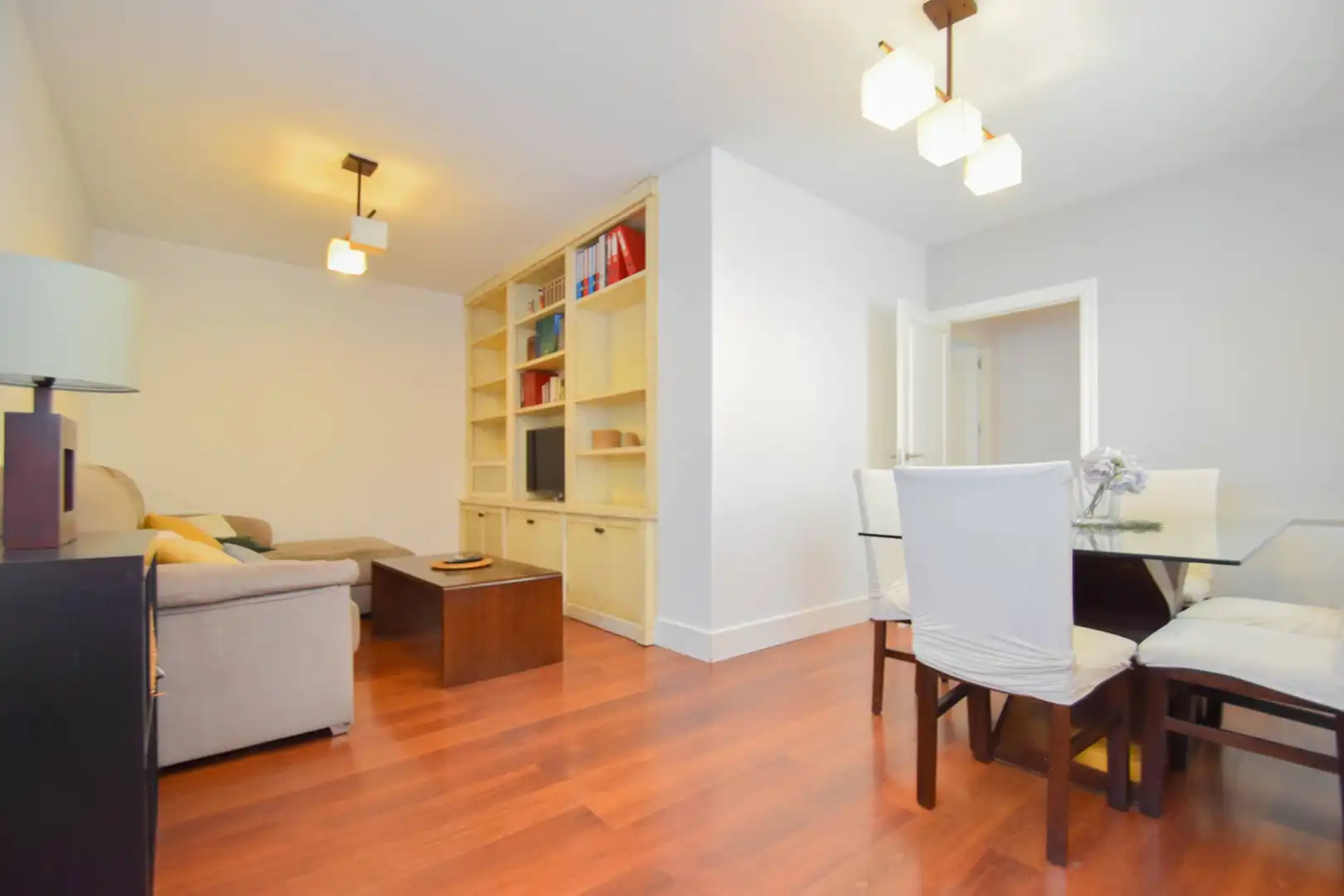 Sala de estar de Ático en venta en Cármenes - Ríos