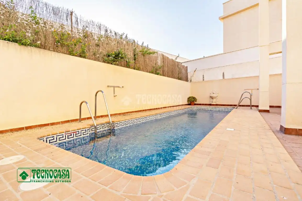 Swimming pool of Attic for sale in Roquetas de Mar  with Air Conditioner, Terrace and Community pool