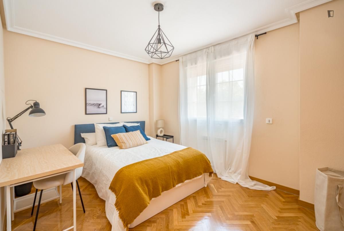 Apartament per a compartir a Valdeacederas