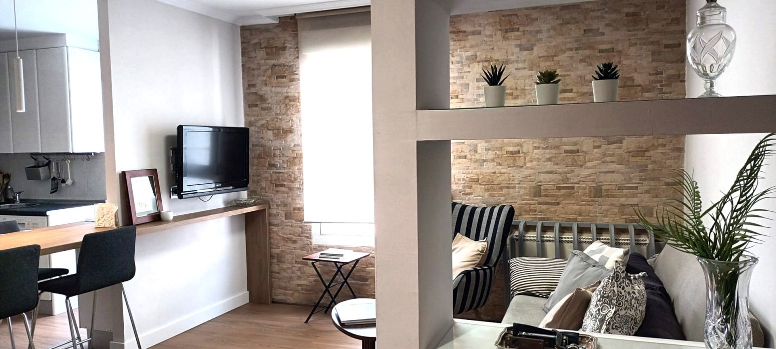 Living room of Flat for rent in Gijón   with Heating and Furnished