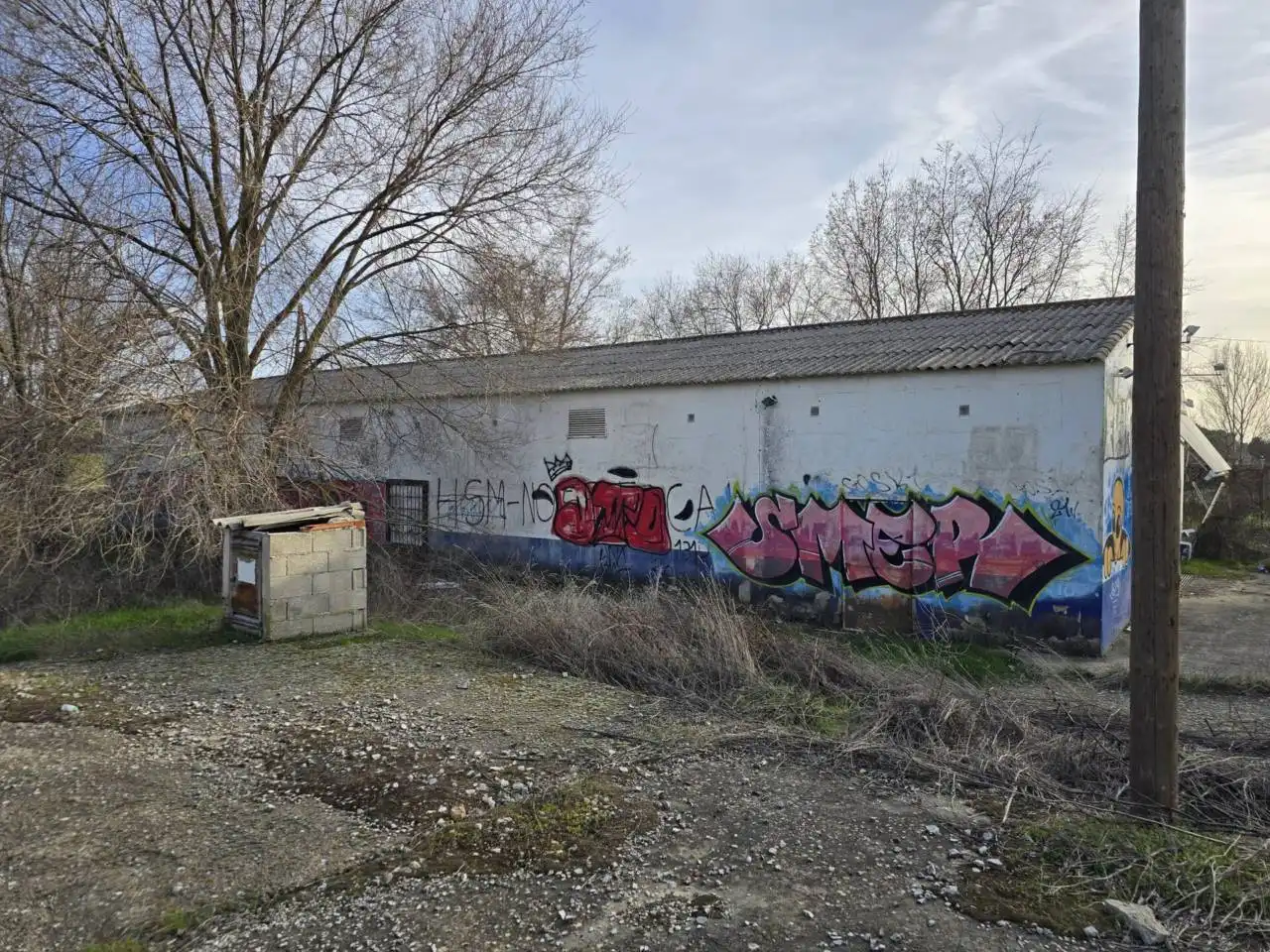 Vista exterior de Nave industrial en venta en Pioz