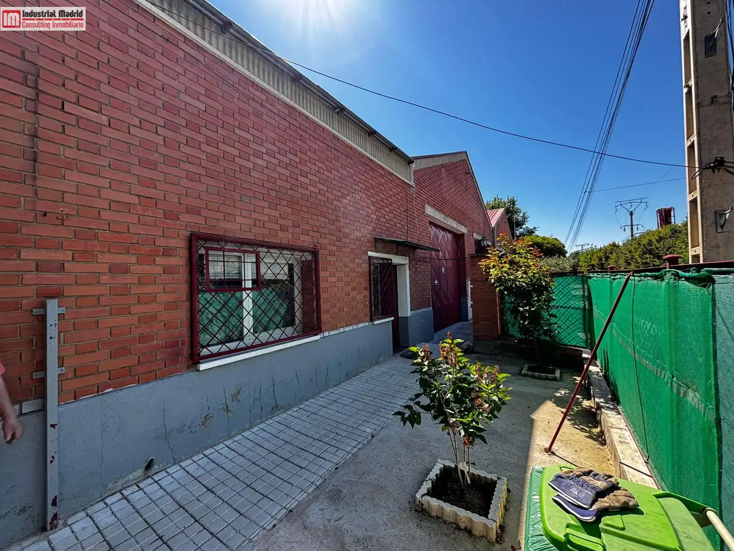 Vista exterior de Nave industrial en venta en Arganda del Rey