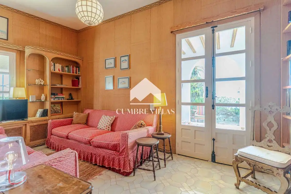 Sala de estar de Casa o chalet en venta en Salobreña con Calefacción, Jardín privado y Terraza