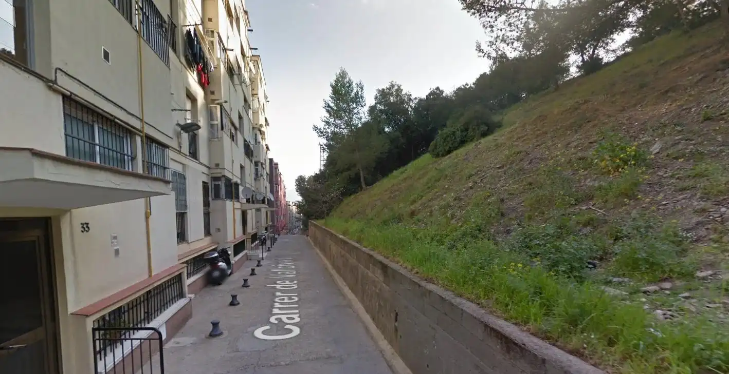 Vista exterior de Piso en venta en Barcelona