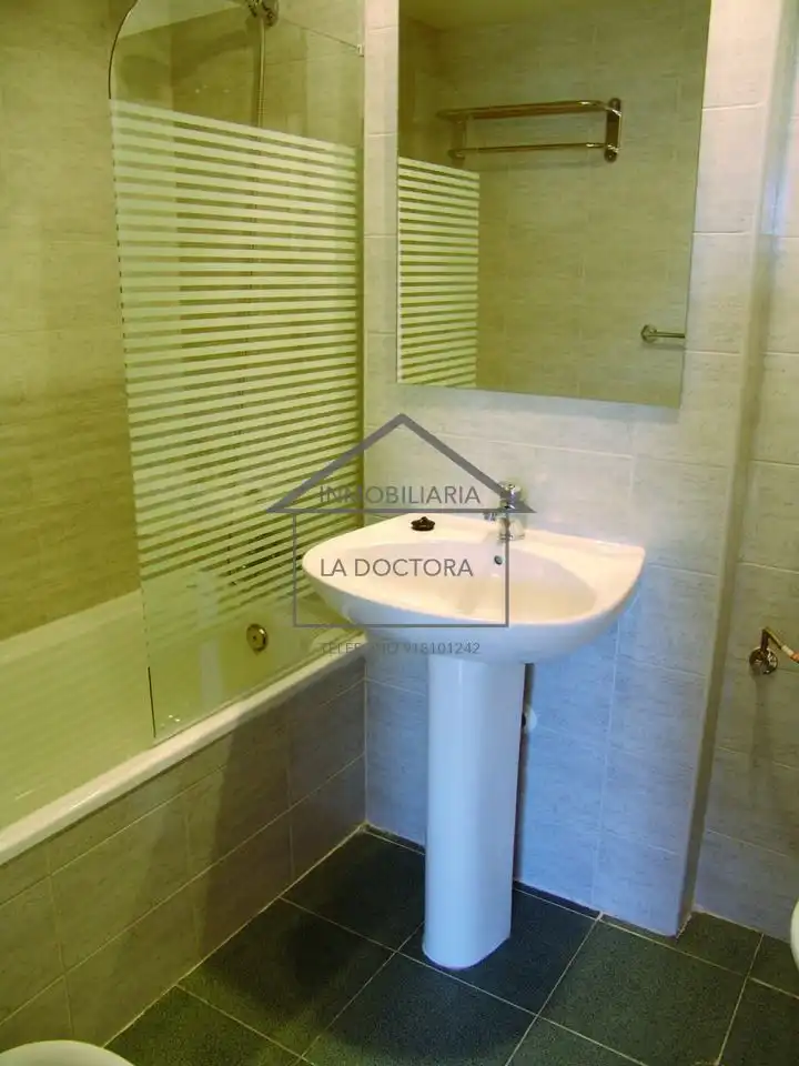 Baño de Piso de alquiler en Navalcarnero con Aire acondicionado, Calefacción y Trastero