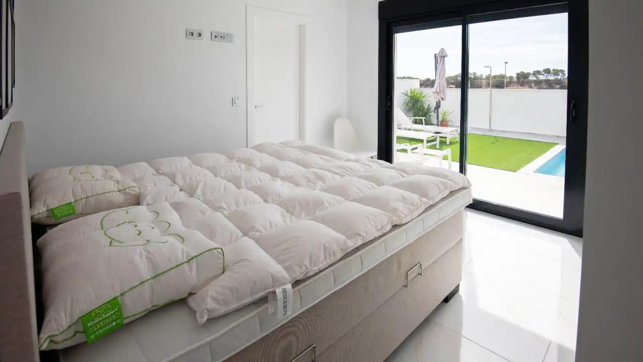 Habitación de Casa o chalet en venta en Pilar de la Horadada con Calefacción, Terraza y Piscina