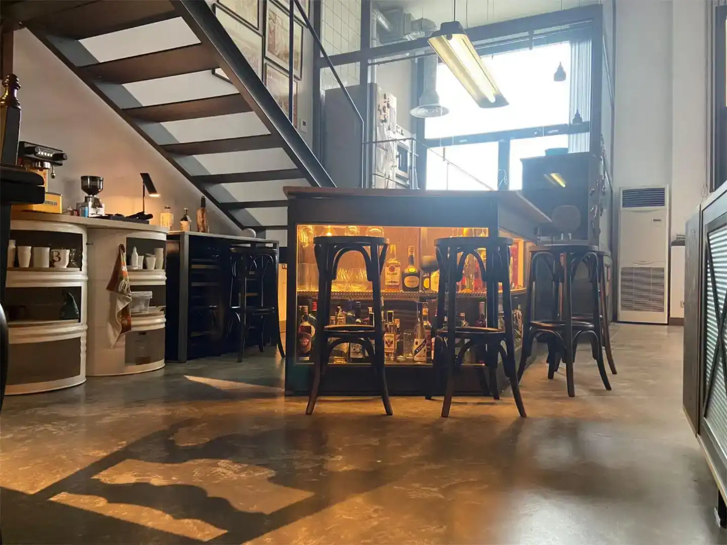 Loft zur Miete in A Coruña Capital  mit Klimaanlage und Möbliert