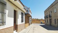 Exterior view of House or chalet for sale in Trigueros