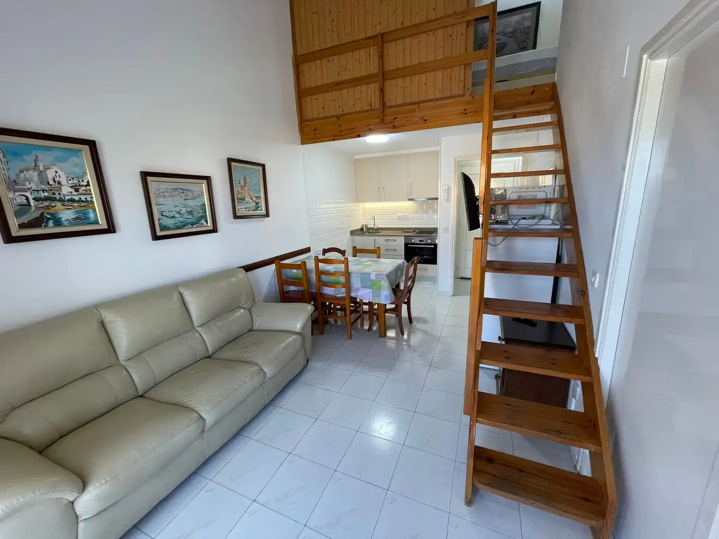 Maisonette zur Miete in Carrer Dàlia, 32, Els Griells