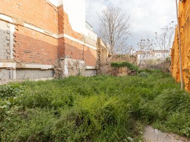 Terrain résidentiel à vendre à Calle Rosal 8