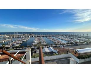 Vista exterior de Casa adosada en venda en Sitges amb Calefacció, Terrassa i Moblat