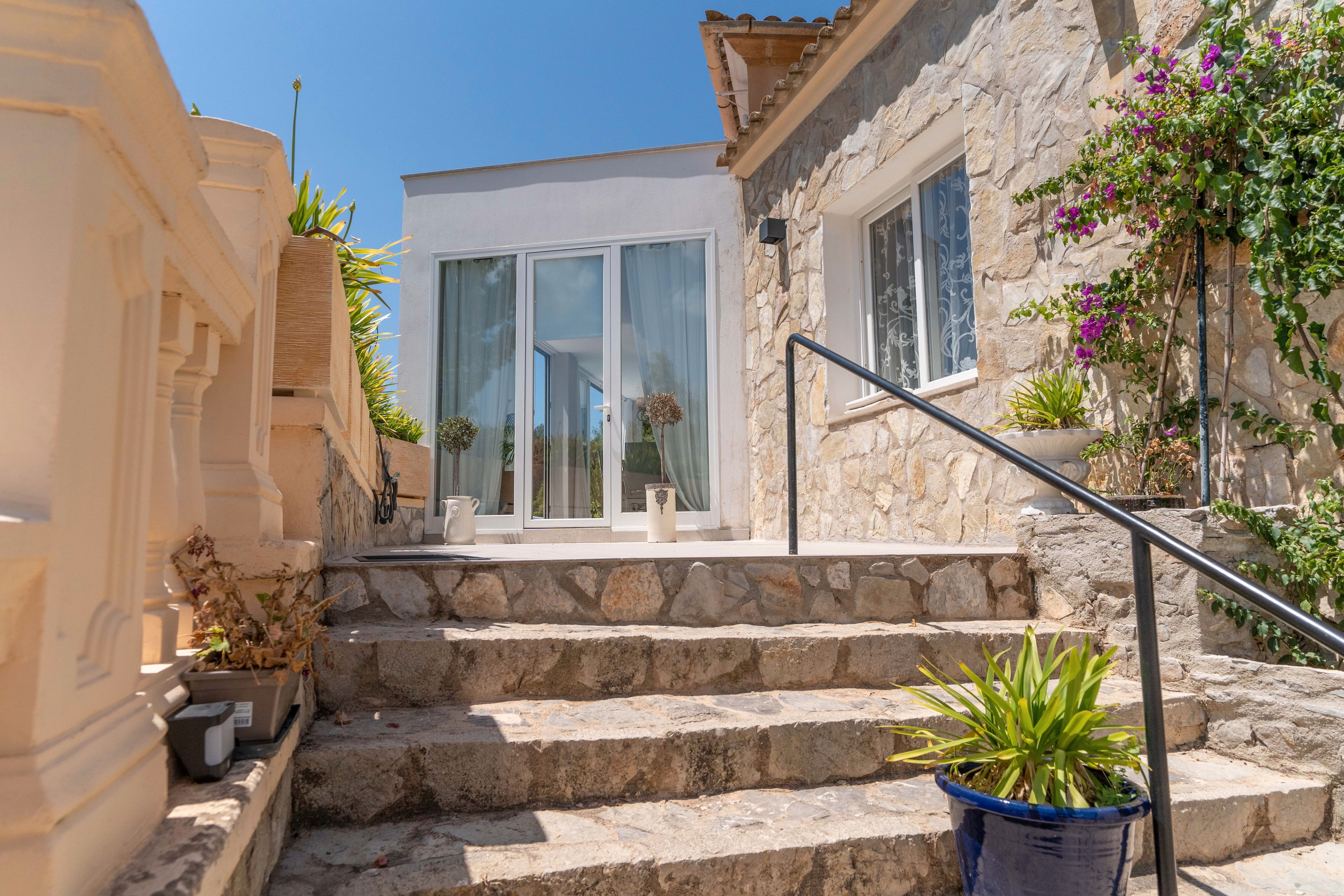 Vista exterior de Casa o chalet en venta en Calvià con Jardín privado