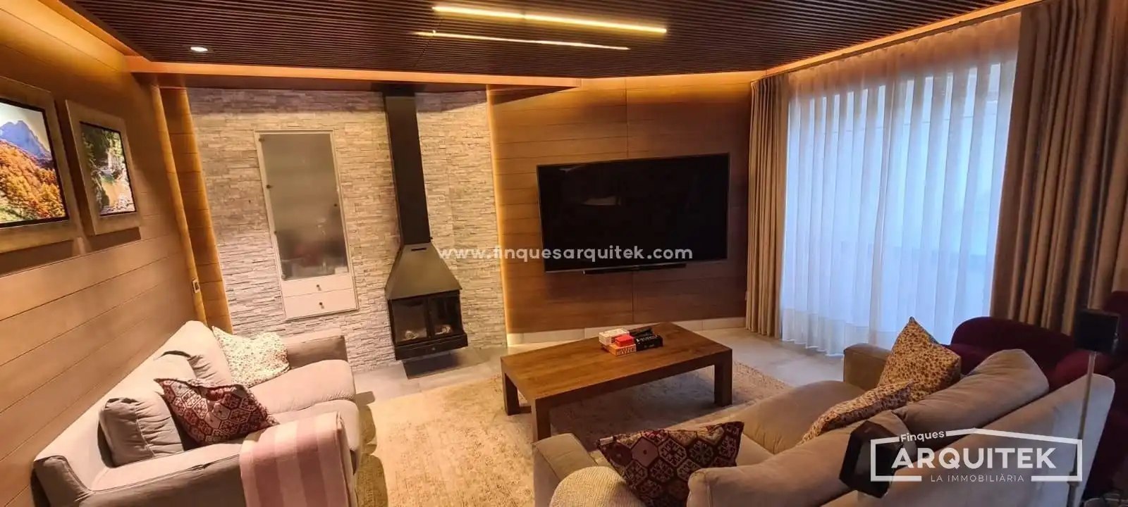 Sala d'estar de Casa o xalet en venda en Lleida amb Aire condicionat, Calefacció i Terrassa