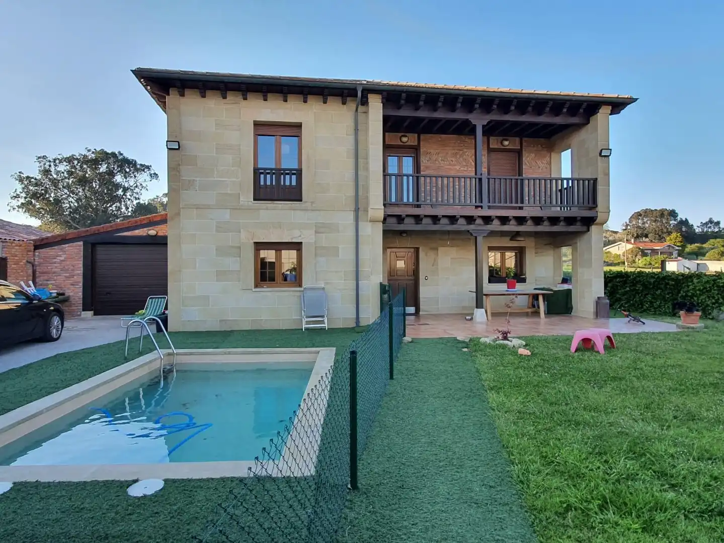 Piscina de Casa o xalet en venda en Santander amb Calefacció, Jardí privat i Piscina