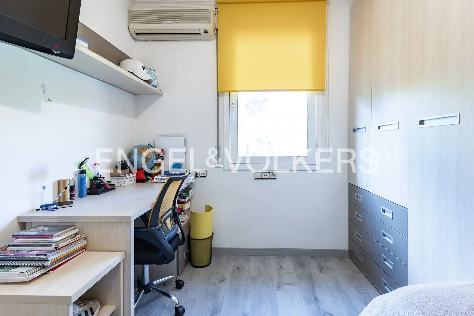 Houses for sale in Badalona  with Air Conditioner, Heating and Private garden