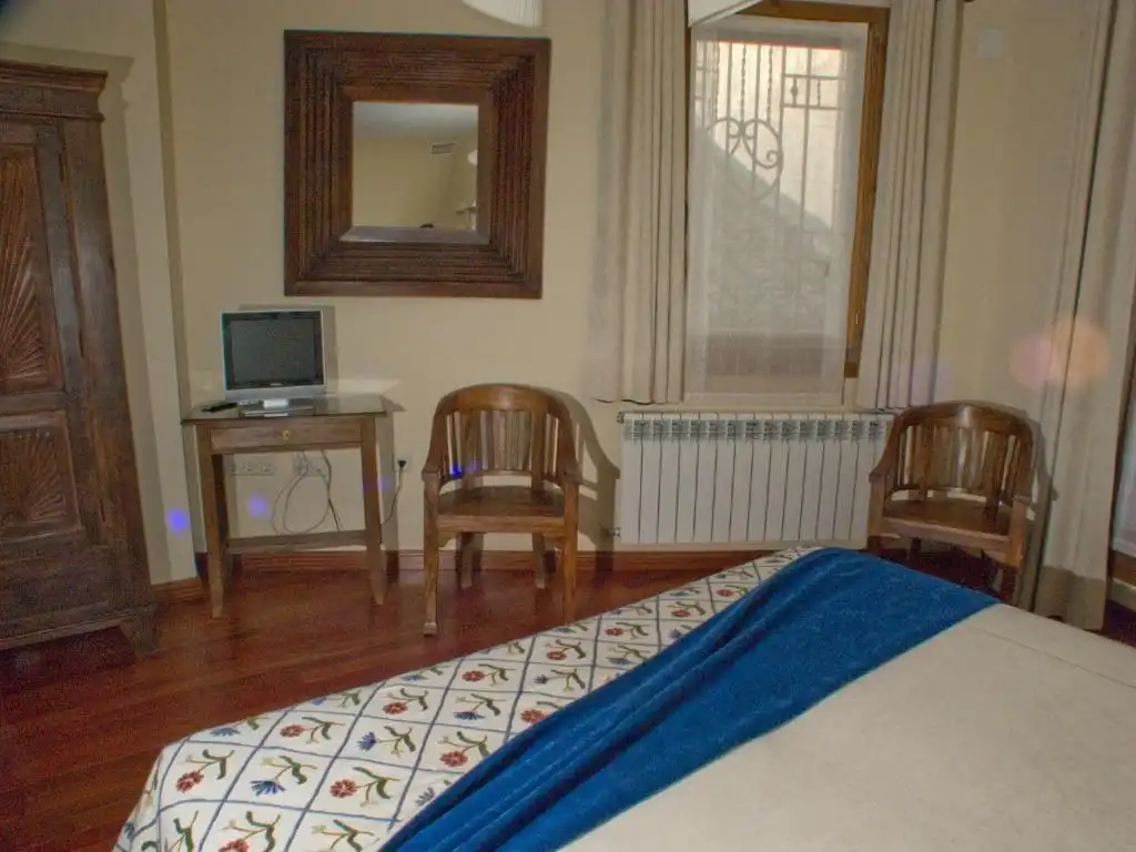 Habitación de Edificio en venta en Santa María del Tiétar