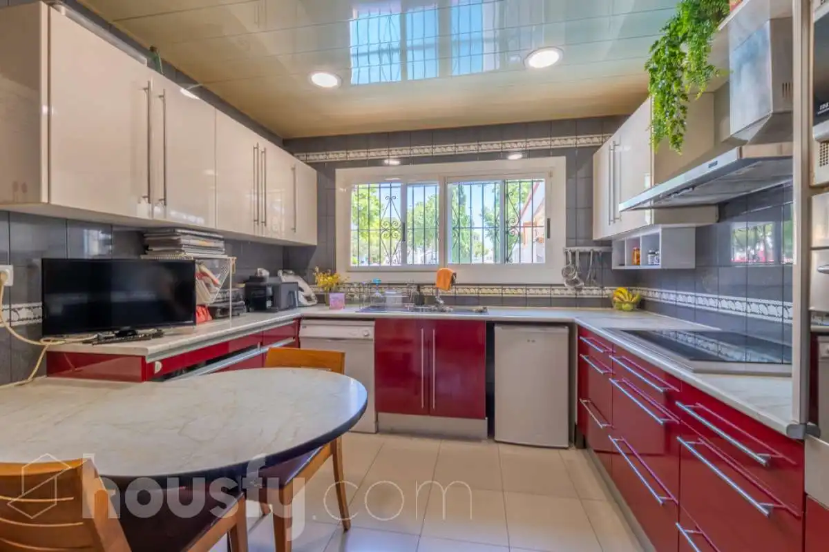 Kitchen of Houses for sale in Sant Pere de Ribes  with Air Conditioner, Heating and Private garden