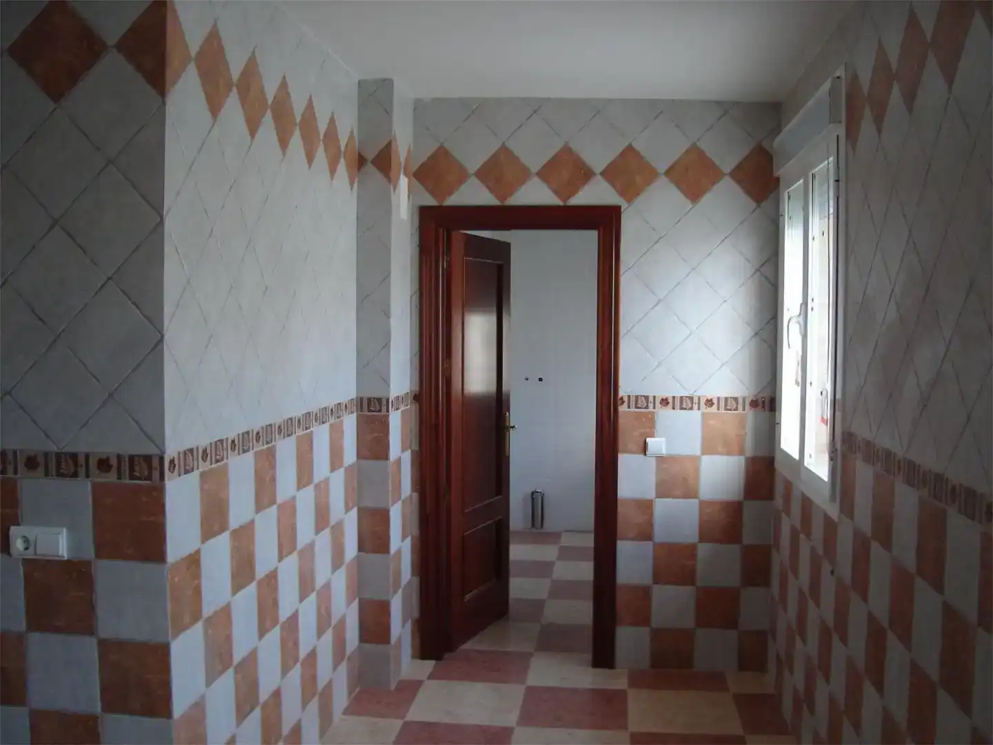 Bathroom of Houses for sale in Oria  with Balcony