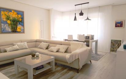 Living room of Flat for sale in  Logroño  with Balcony