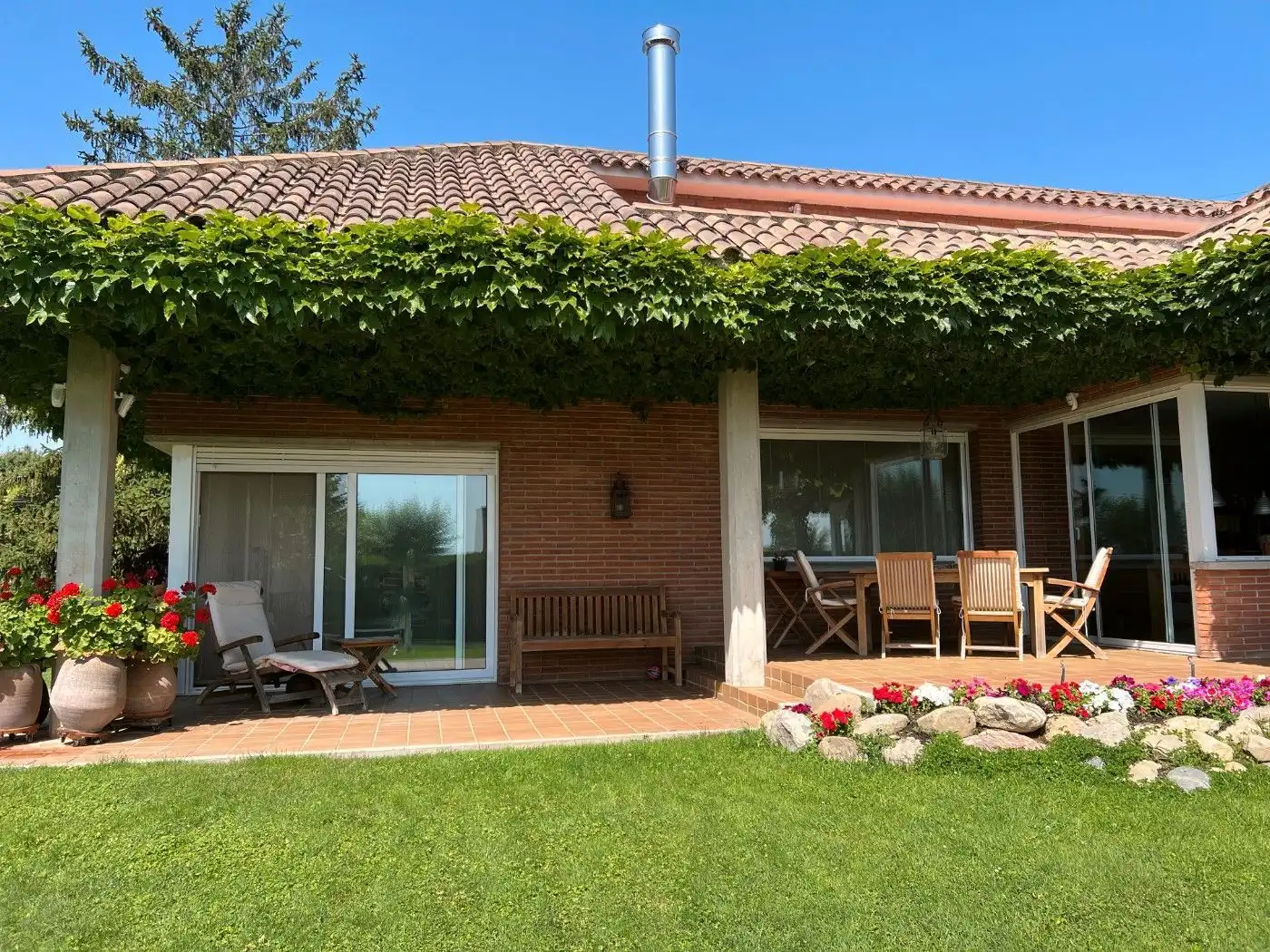 Jardí de Casa o xalet en venda en Canovelles amb Aire condicionat, Calefacció i Jardí privat
