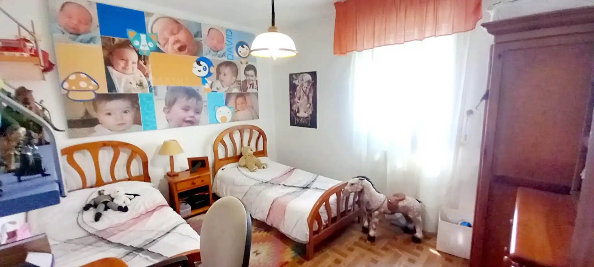 Dormitori de Casa o xalet en venda en Vilagarcía de Arousa amb Calefacció, Terrassa i Traster