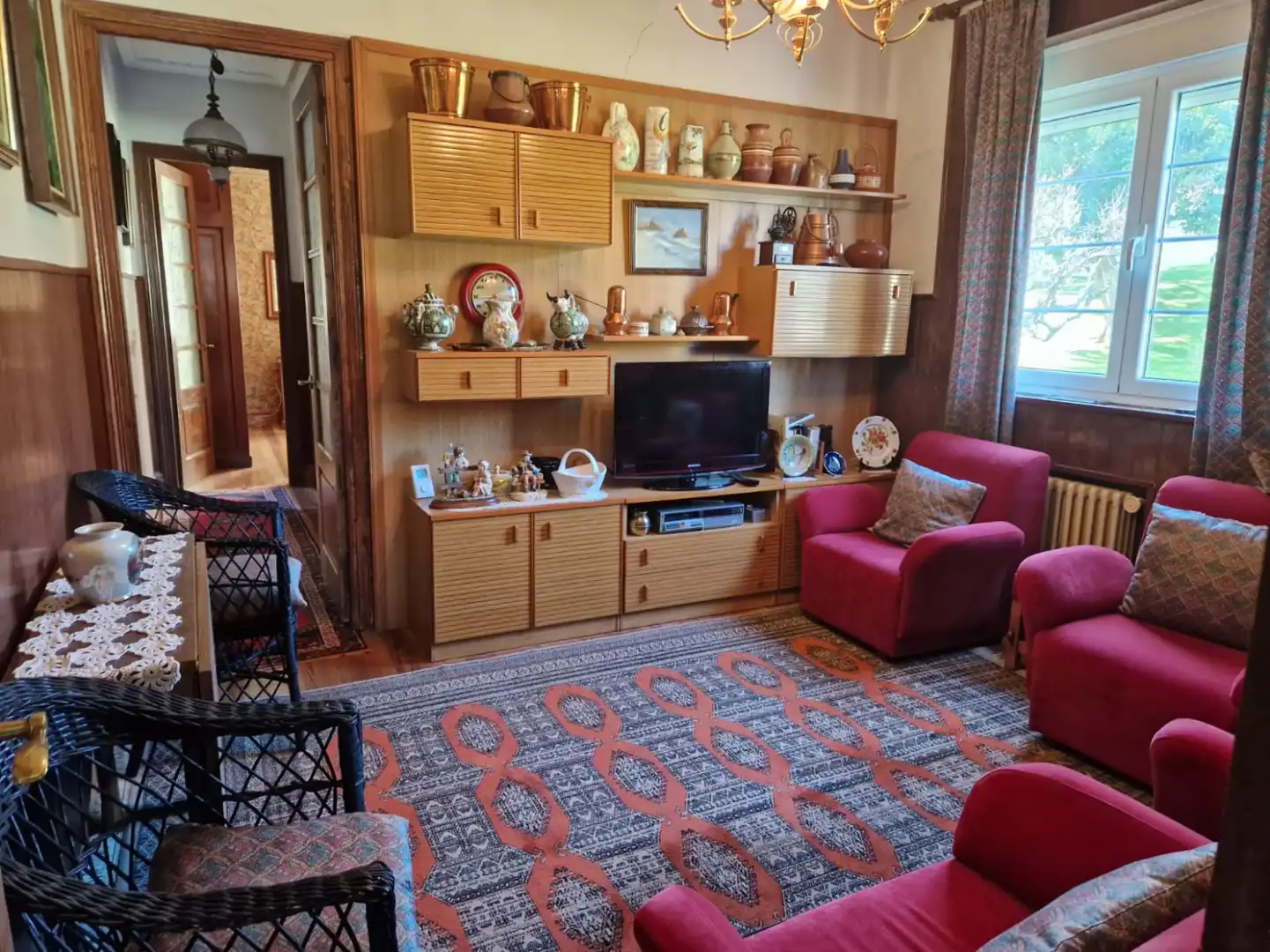 Sala d'estar de Casa o xalet en venda en Castrillón amb Calefacció, Terrassa i Traster