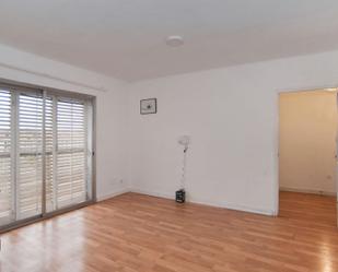 Bedroom of Flat for sale in Girona Capital