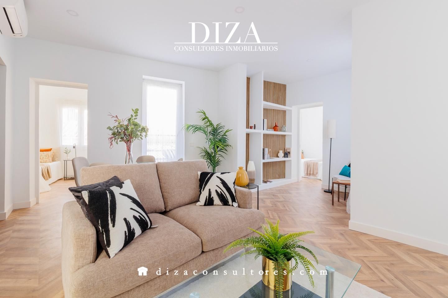 Sala d'estar de Àtic en venda en  Madrid Capital amb Aire condicionat, Calefacció i Terrassa