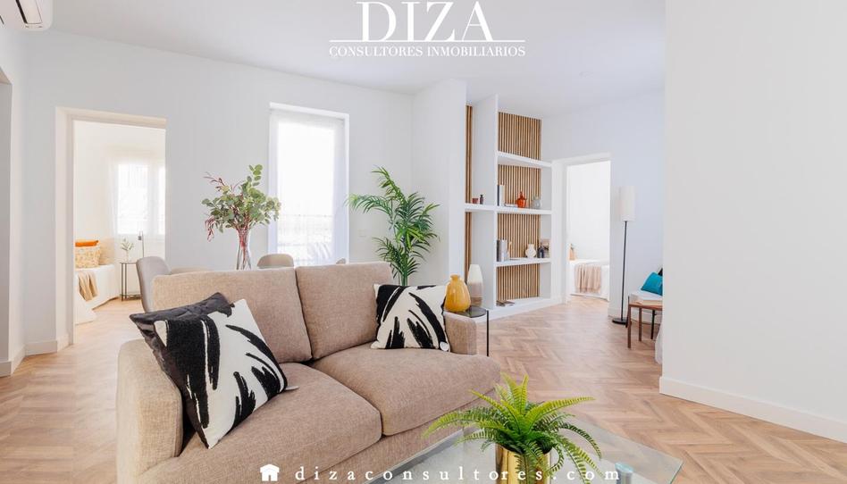 Foto 1 de Àtic en venda a De Moratín, Cortes - Huertas, Madrid