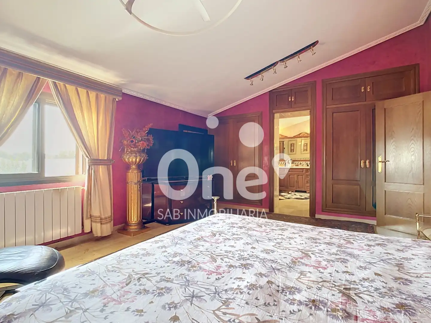Dormitori de Casa o xalet en venda en L'Eliana amb Aire condicionat, Calefacció i Jardí privat