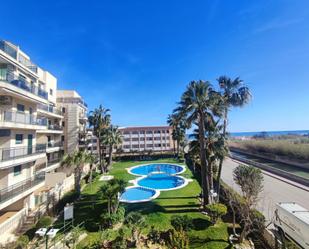 Piscina de Apartament de lloguer en Piles amb Aire condicionat, Terrassa i Balcó