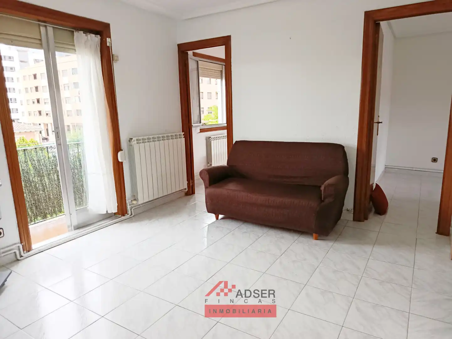 Wohnzimmer von Wohnung zum Verkauf in  Logroño mit Heizung und Balkon
