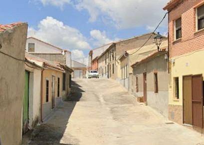 Piso en Venta en Madrigal de las Altas Torres