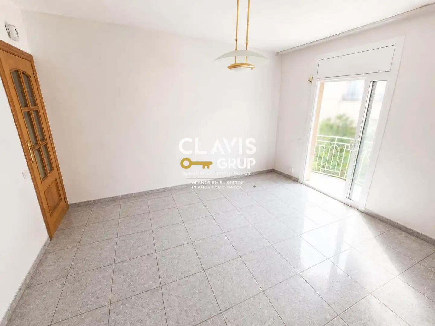 Außenansicht von Wohnung zum Verkauf in Barcelona mit Heizung, Terrasse und Möbliert
