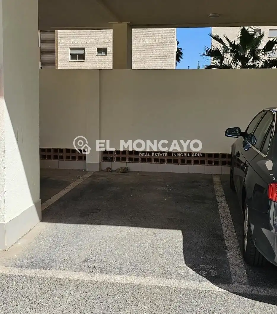 Parking de Ático en venta en Guardamar del Segura con Aire acondicionado, Calefacción y Terraza