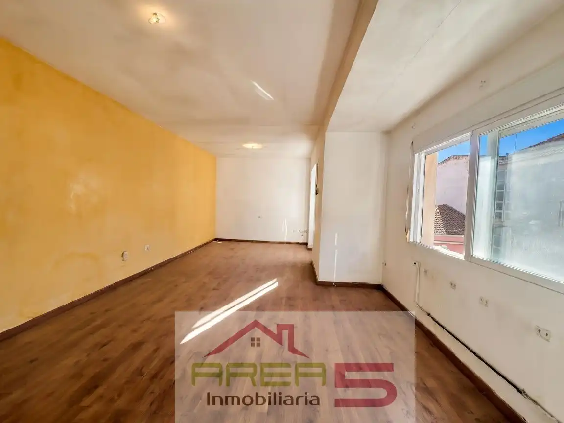 Sala de estar de Piso en venta en Villanueva de la Serena con Parquet, Terraza y Balcón