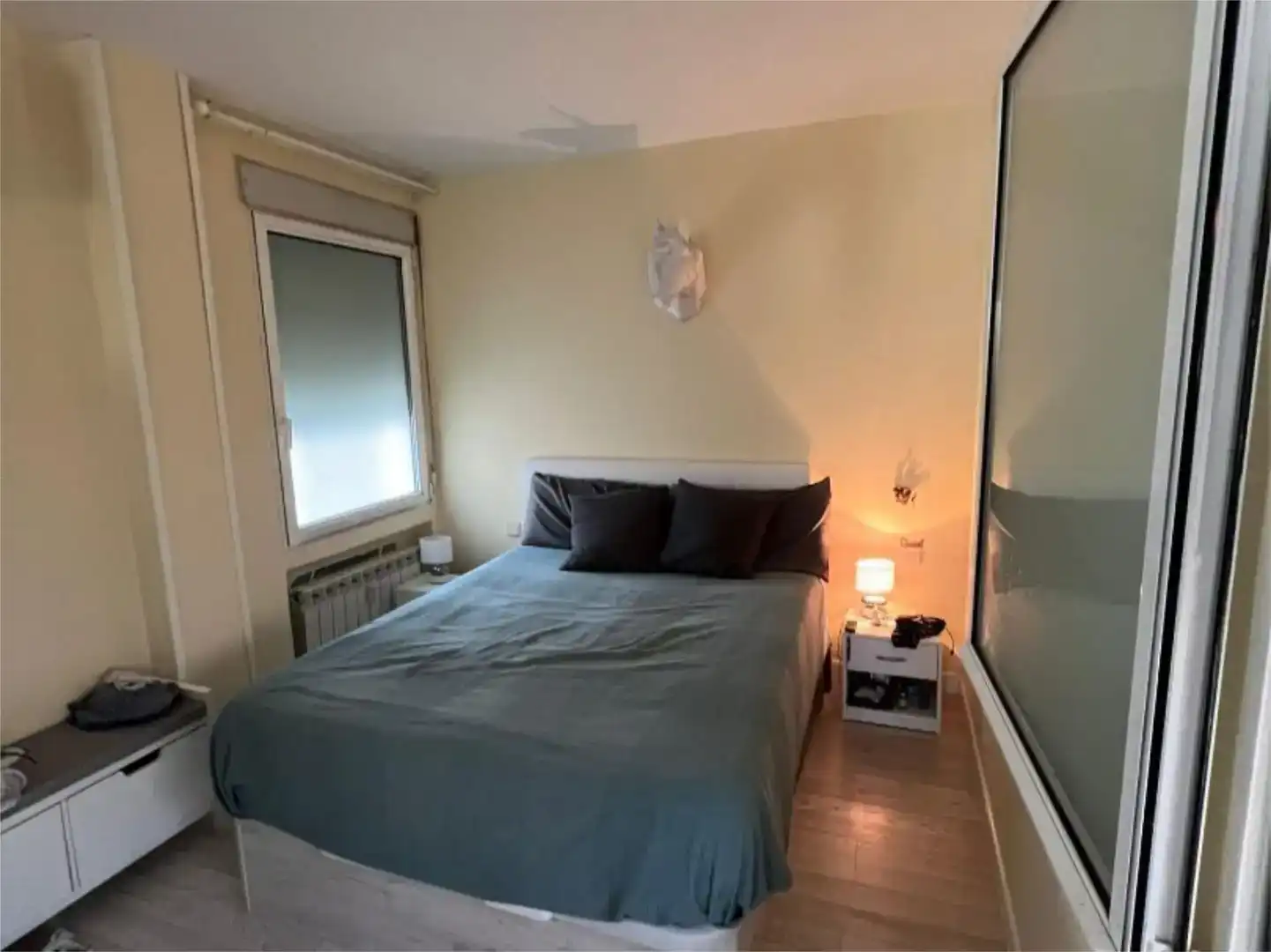 Schlafzimmer von Dachboden zur Miete in  Madrid Capital mit Klimaanlage