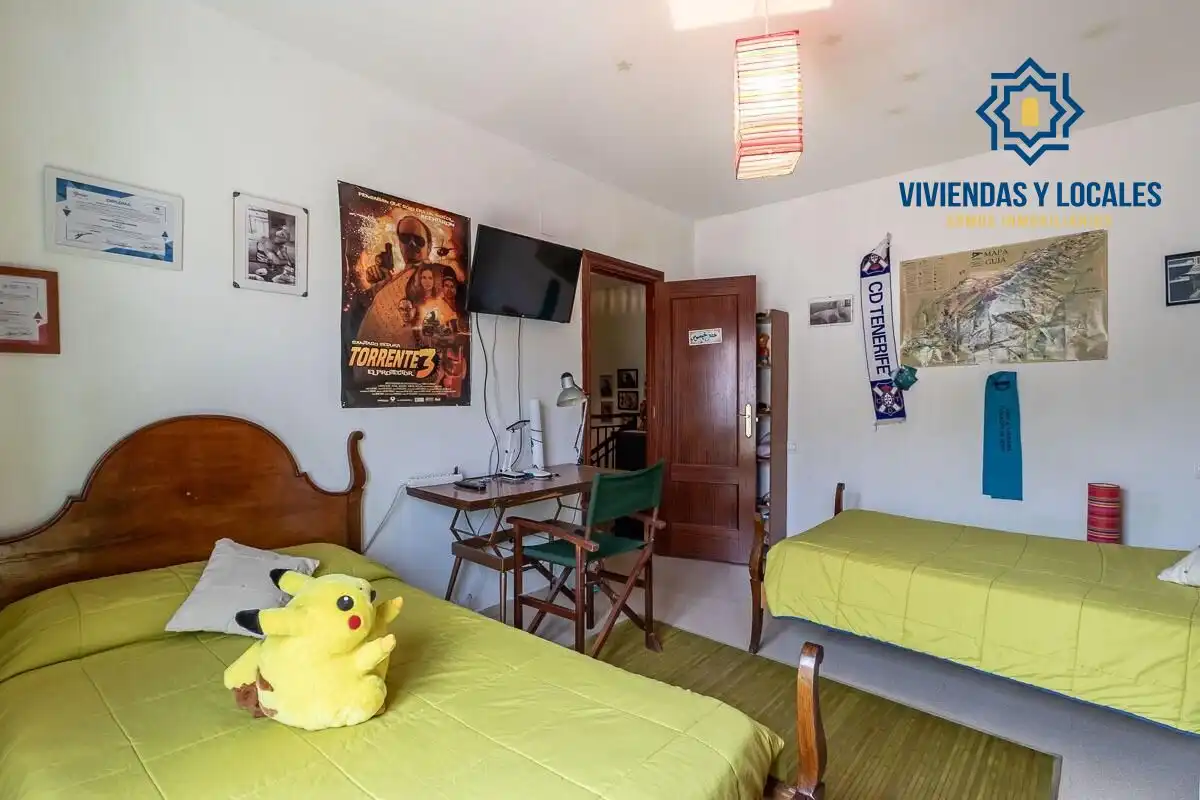 Casa aparellada amb terrassa en venda a Camino Camino Cementerio, imagen 22