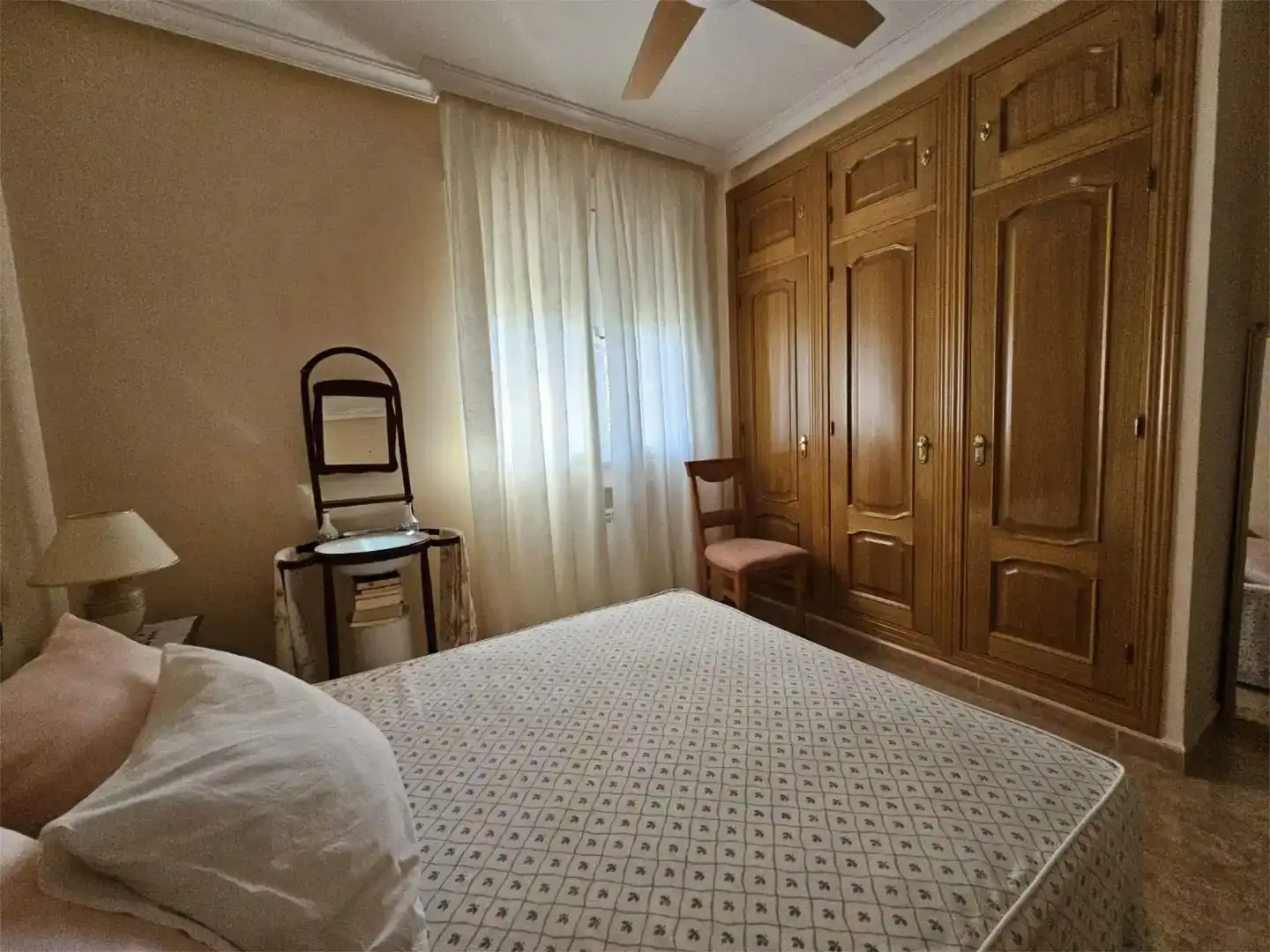 Dormitori de Casa o xalet en venda en Paracuellos de Jarama amb Aire condicionat i Piscina