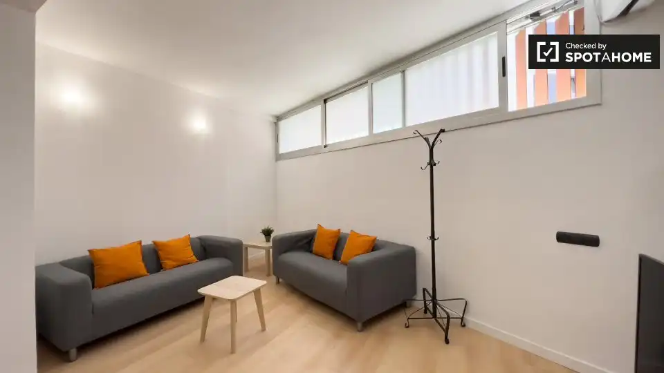 Living room of Flat for share in Barcelona  with Air Conditioner, Heating and Furnished