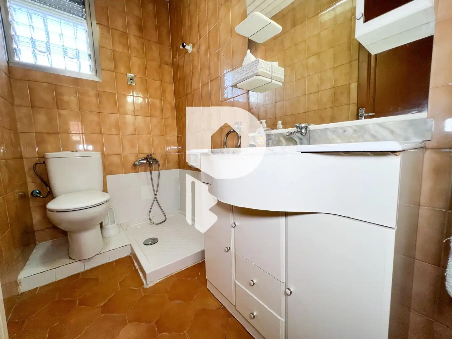 Bathroom of Houses for sale in Sant Andreu de la Barca  with Private garden, Terrace and Storage room
