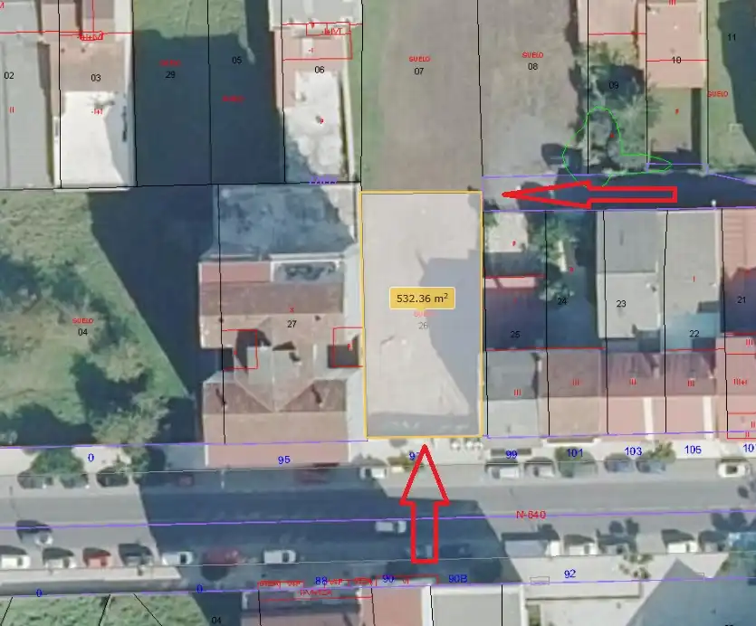 Wohnbaugrundstück zum Verkauf in Avenida Benito Vigo 97, imagen 2