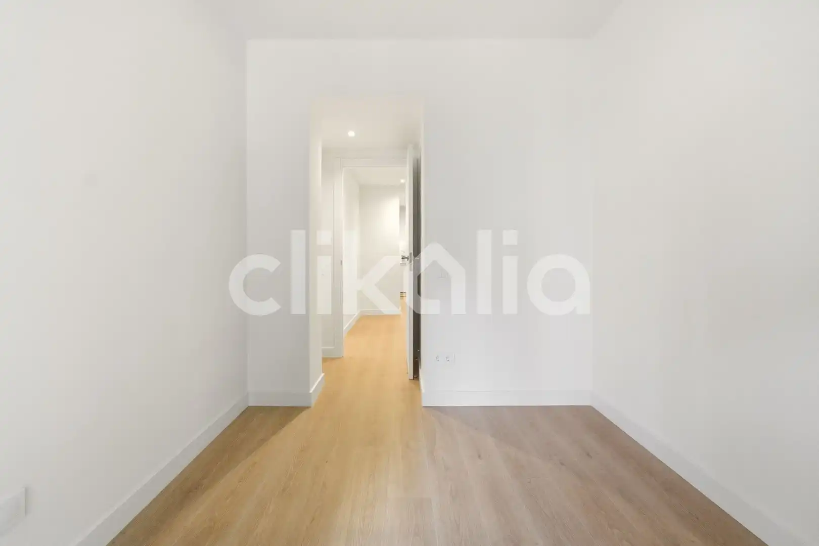 Wohnung zum Verkauf in Madrid mit Klimaanlage, Heizung und Terrasse