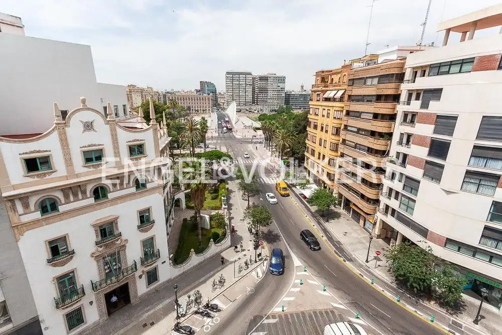 Exterior view of Flat for rent in El Pla del Real
