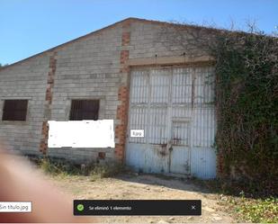 Exterior view of Industrial buildings for sale in Montroy