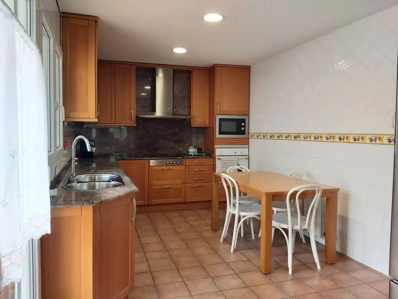 Kitchen of Houses for rent in Sant Cugat del Vallès  with Air Conditioner, Heating and Private garden