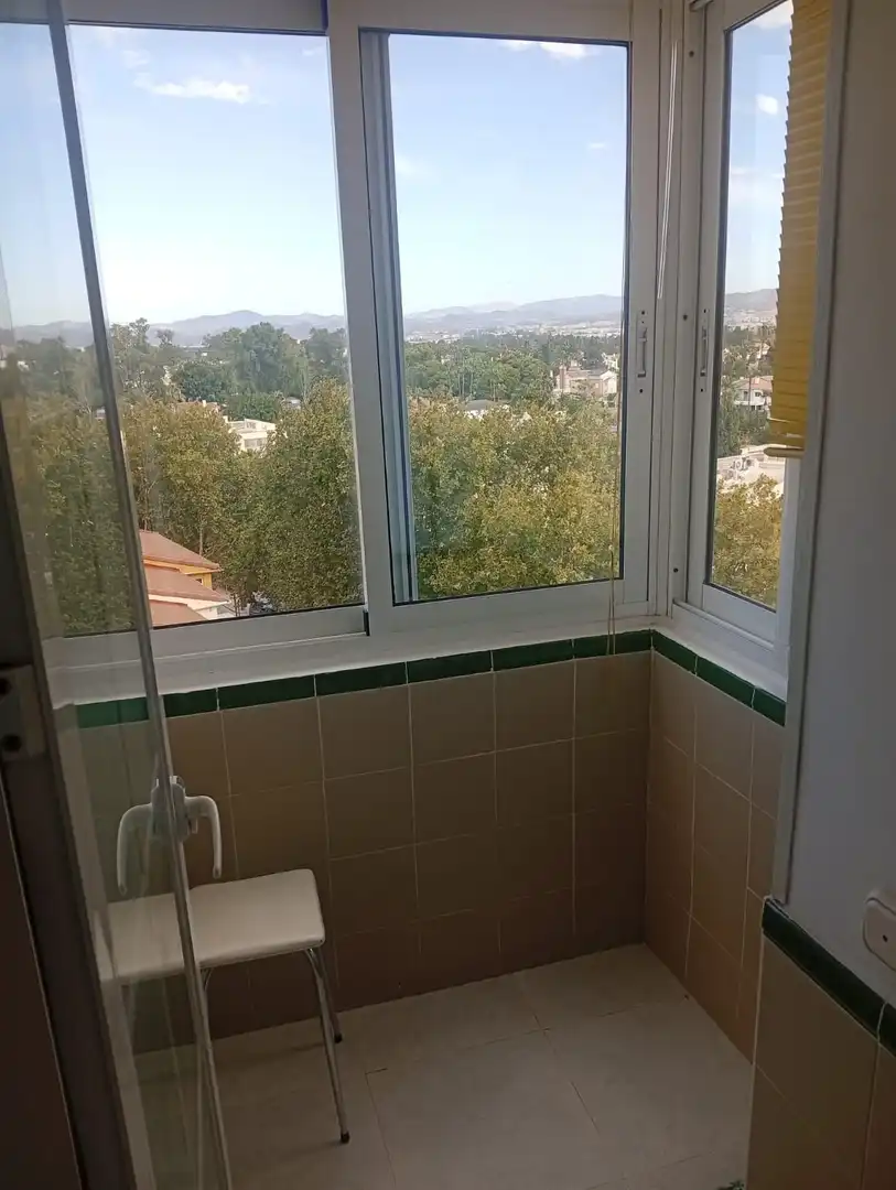 Baño de Estudio de alquiler en Málaga con Terraza, Amueblado y Piscina comunitaria