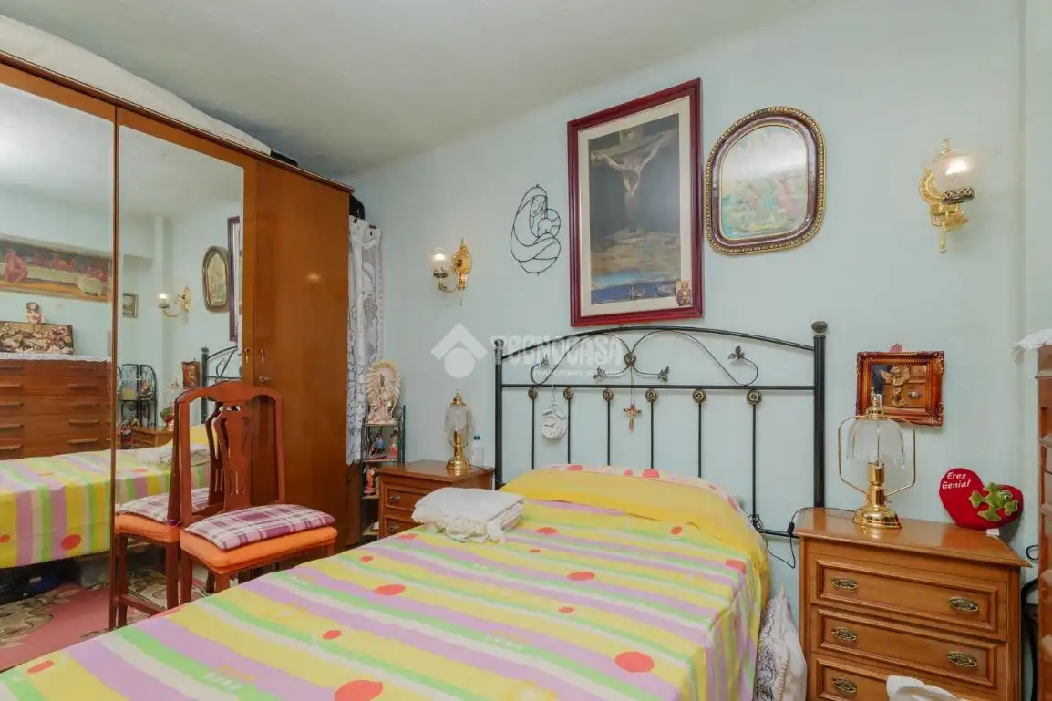 Schlafzimmer von Wohnung zum Verkauf in Madrid mit Heizung und Balkon