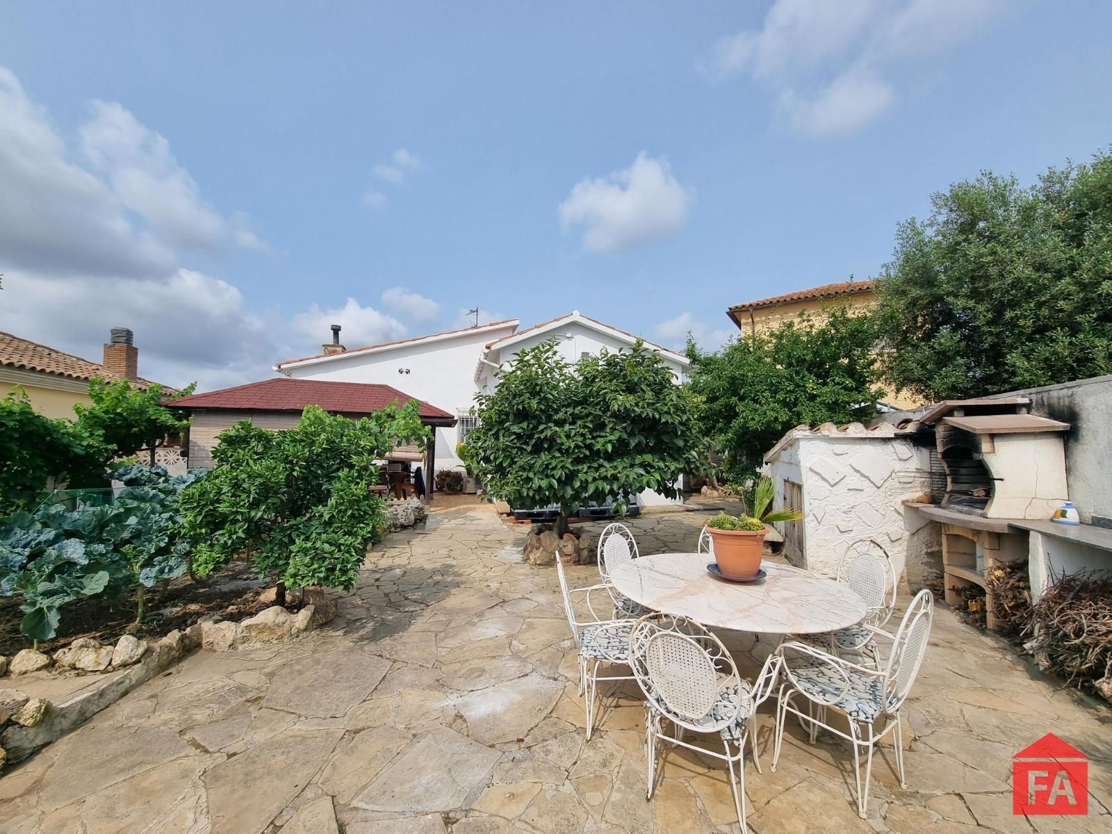 Terrassa de Casa o xalet en venda en Banyeres del Penedès amb Calefacció, Traster i Moblat